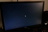 电脑开机屏幕不显示怎么办/电脑开机屏幕不显示是什么问题