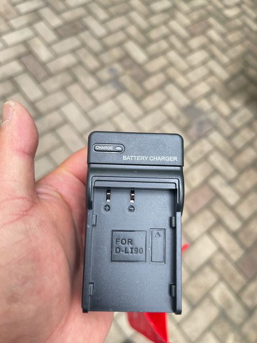 宾得k50电池怎么装?宾得k5电池盖怎么取? 第1张 宾得k50电池怎么装?宾得k5电池盖怎么取? 第1张