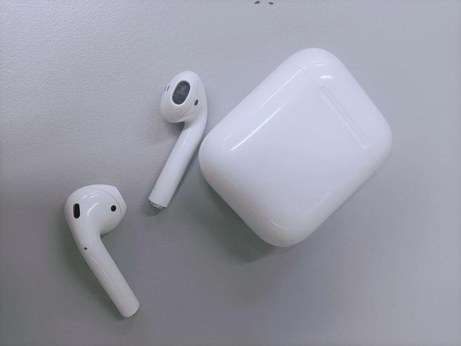 苹果2代耳机功能?iphone耳机二代功能?  第1张