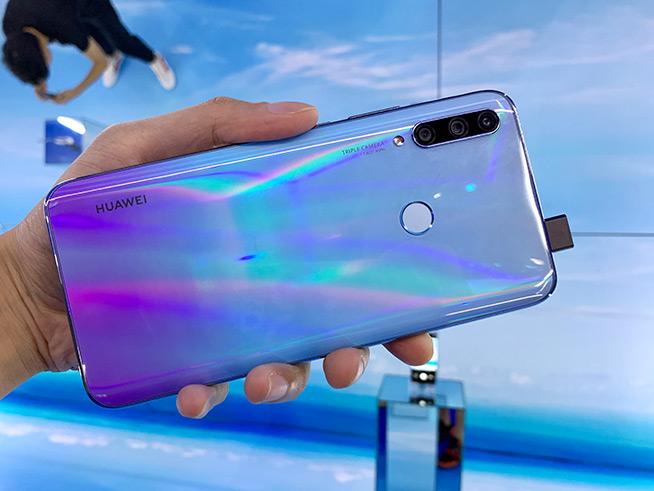 华为畅享8plus能升级鸿蒙吗/华为畅享8plus可以升级emui10吗  第1张